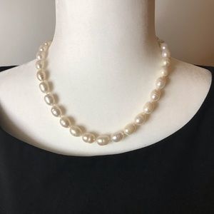 18” strand of freshwater pearl necklace